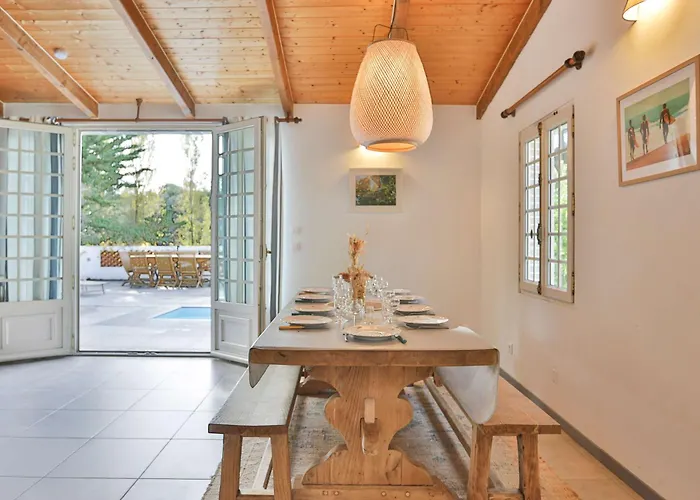 Maritime Between And Forest * Longeville-sur-Mer