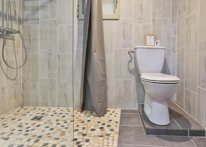 Maritime Between And Forest * Longeville-sur-Mer