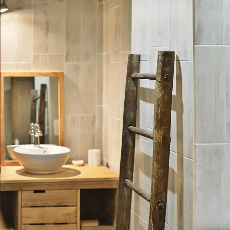 Maritime Between And Forest 빌라